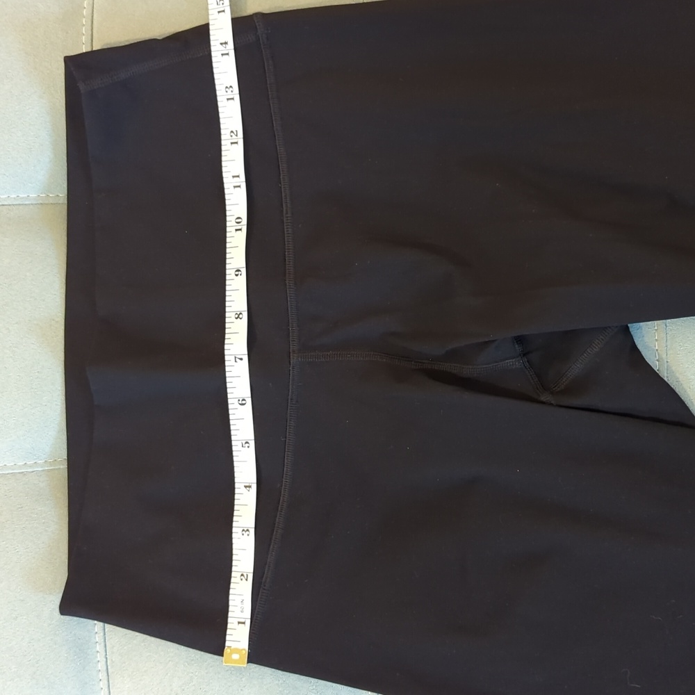 Everlane Perform Capri M - Picture 5 of 6